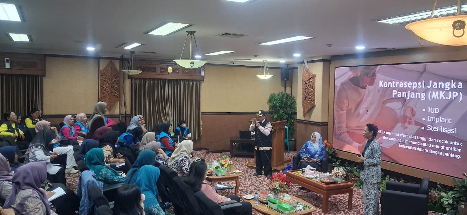 Merawat Ibu, Menjaga Generasi IBI Kutim Edukasi KB Pasca-melahirkan