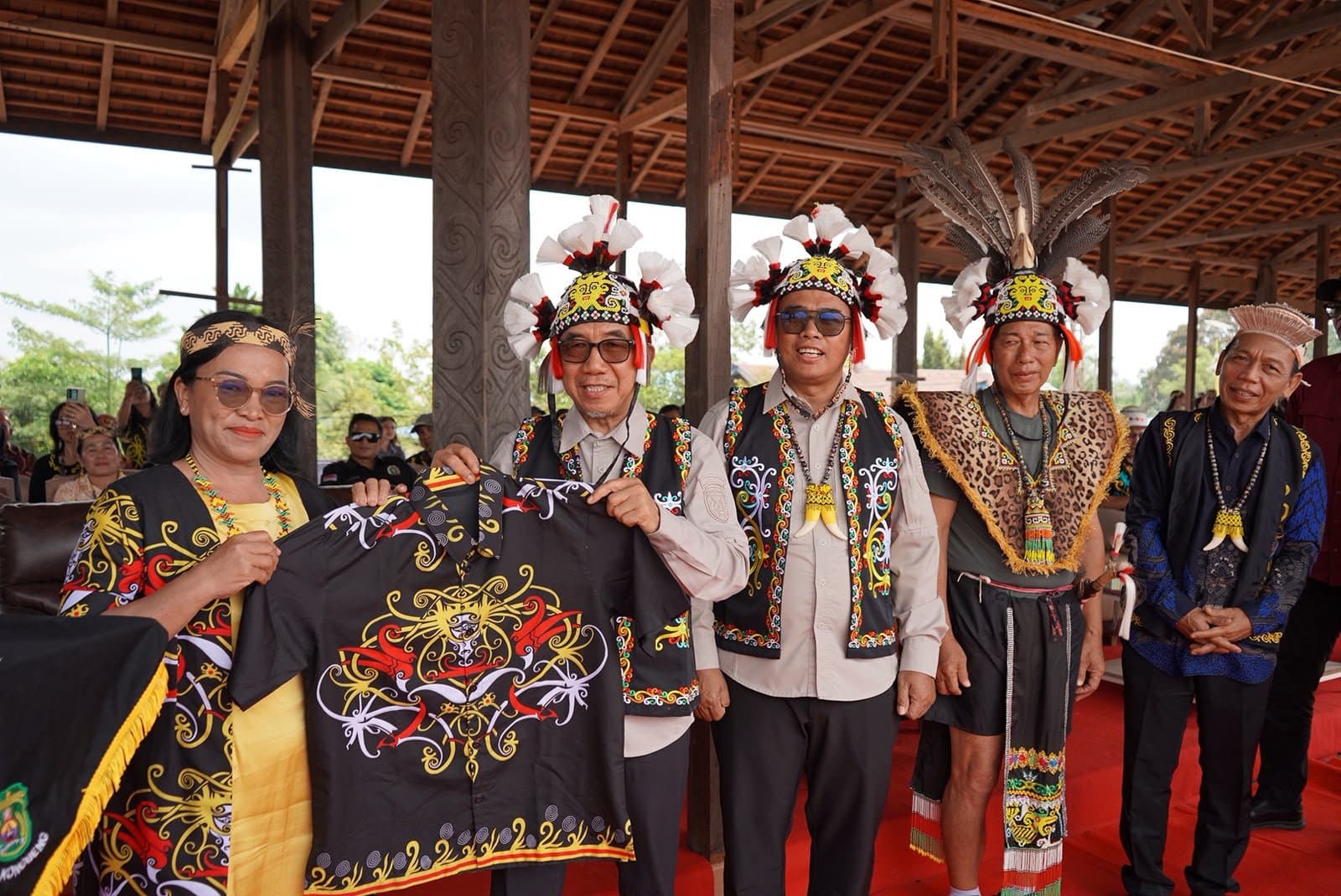 Baju Batik Kayan Umaq Lekan di UFAH, Bawa Identitas Budaya ke UMKM