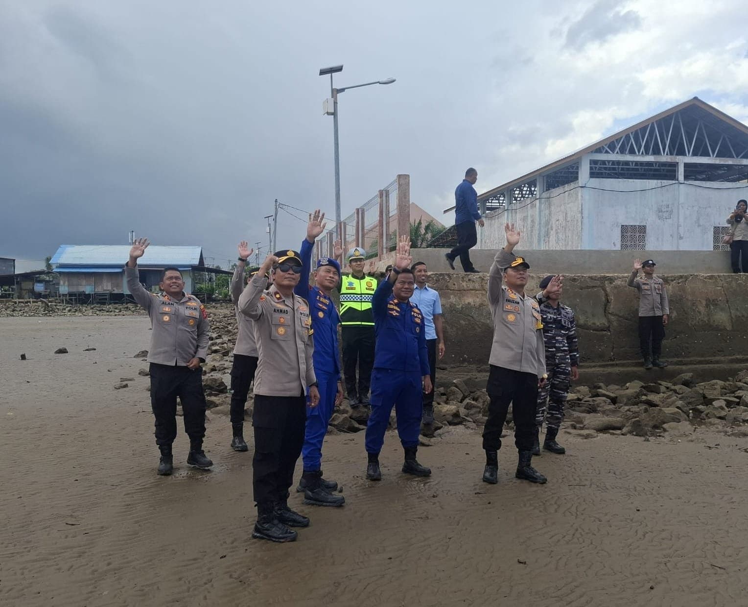 Menjamin Rasa Aman di Pesisir Kenyamukan