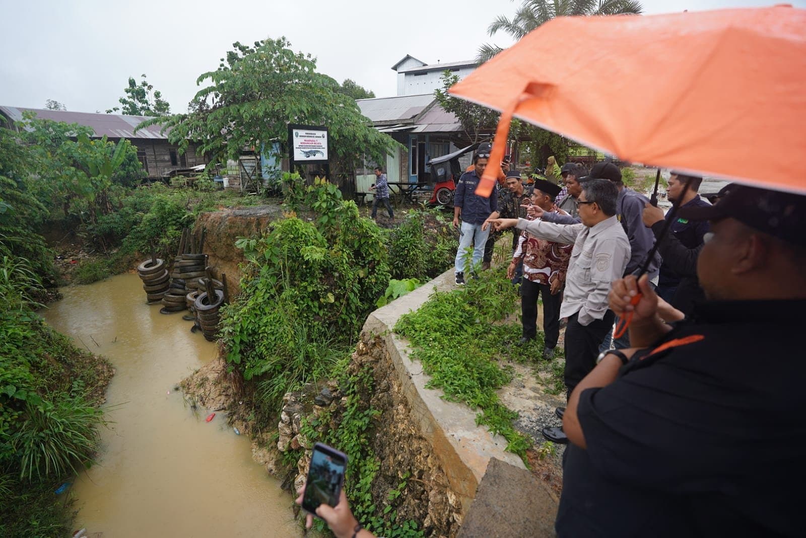 Pemkab Kutim Kaji Usulan Pembangunan Kanal di Karangan Seberang