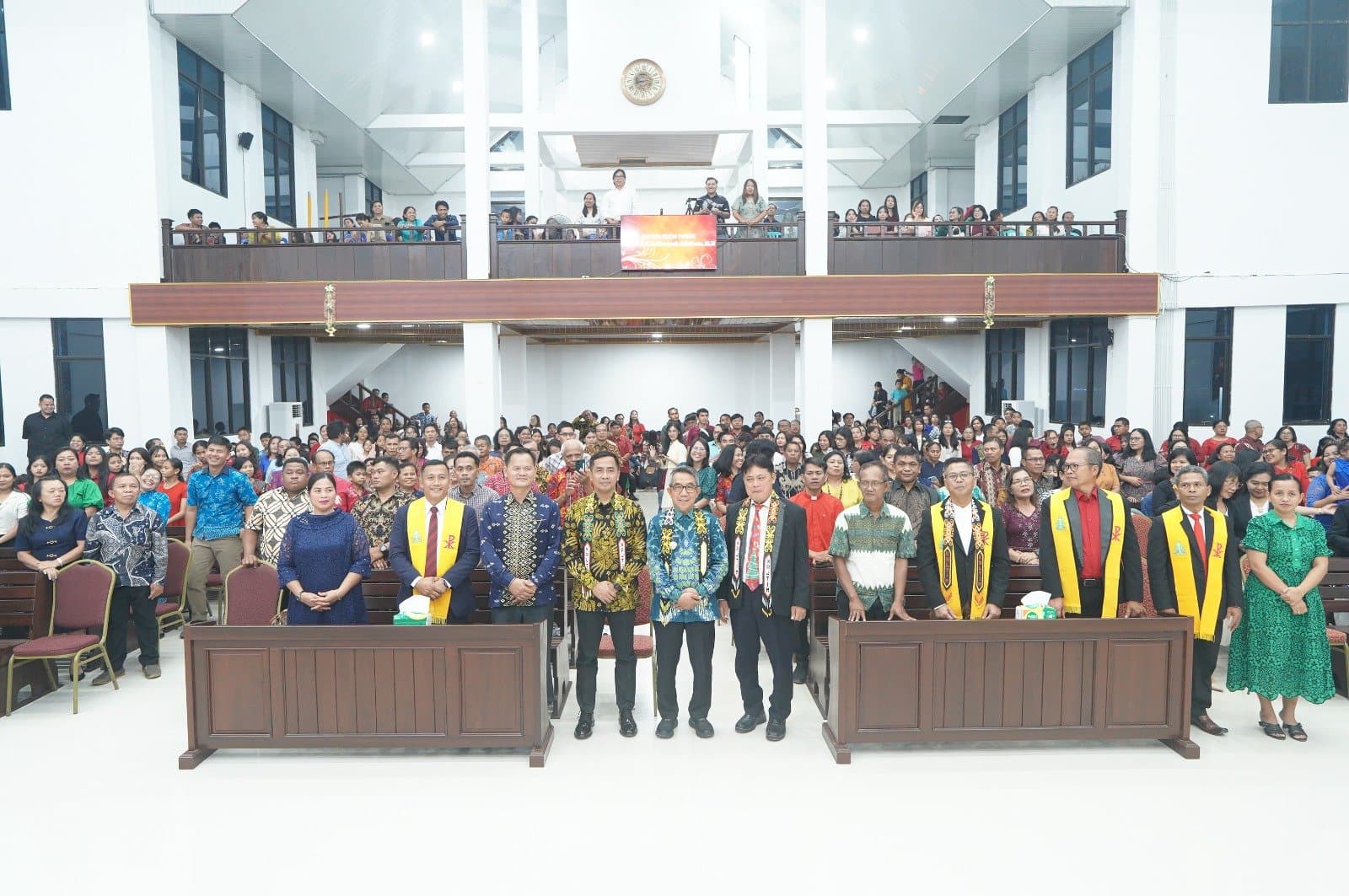 Dari Mimbar Natal BAMAG, Bupati Kutim Serukan Ketahanan Keluarga