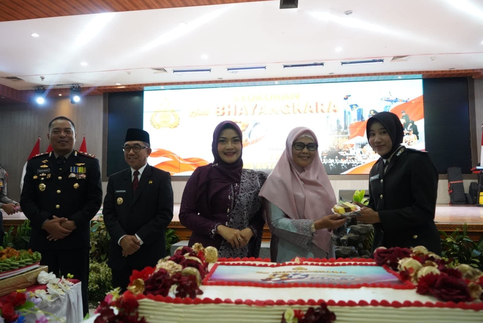 Polres Kutim Bangun Kepercayaan Lewat Kritik