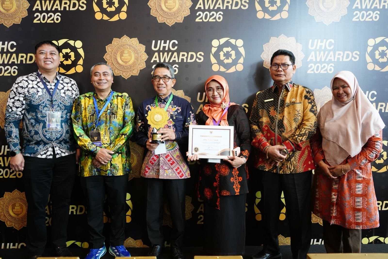 Capaian 95 Persen Jaminan Kesehatan, Pemkab Kutim Raih UHC Award