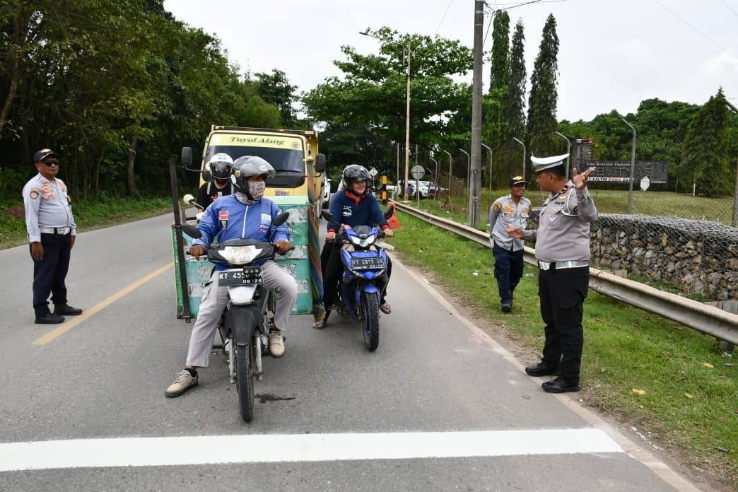 Lampu Lalu Lintas Perdana di Simpang Tango Delta Mulai Beroperasi