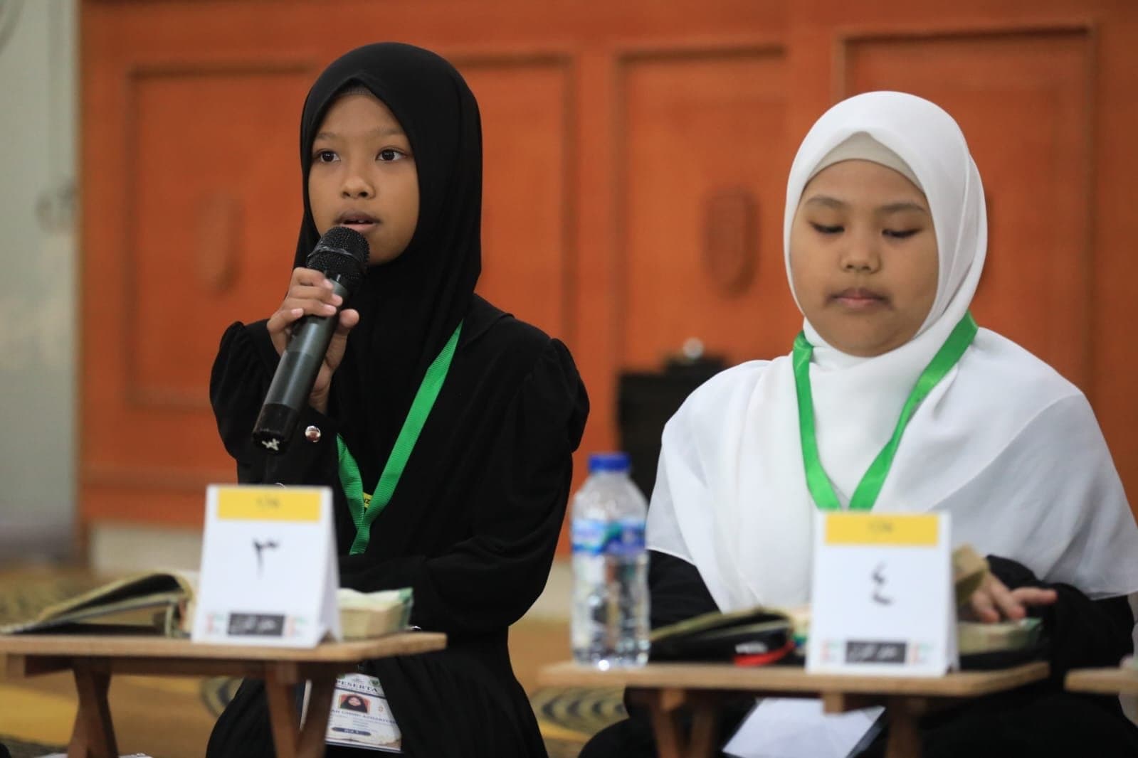 Aksi Dua Penghafal Cilik Kutim di Khotmil Qur’an Warnai Semarak HUT RI ke-81