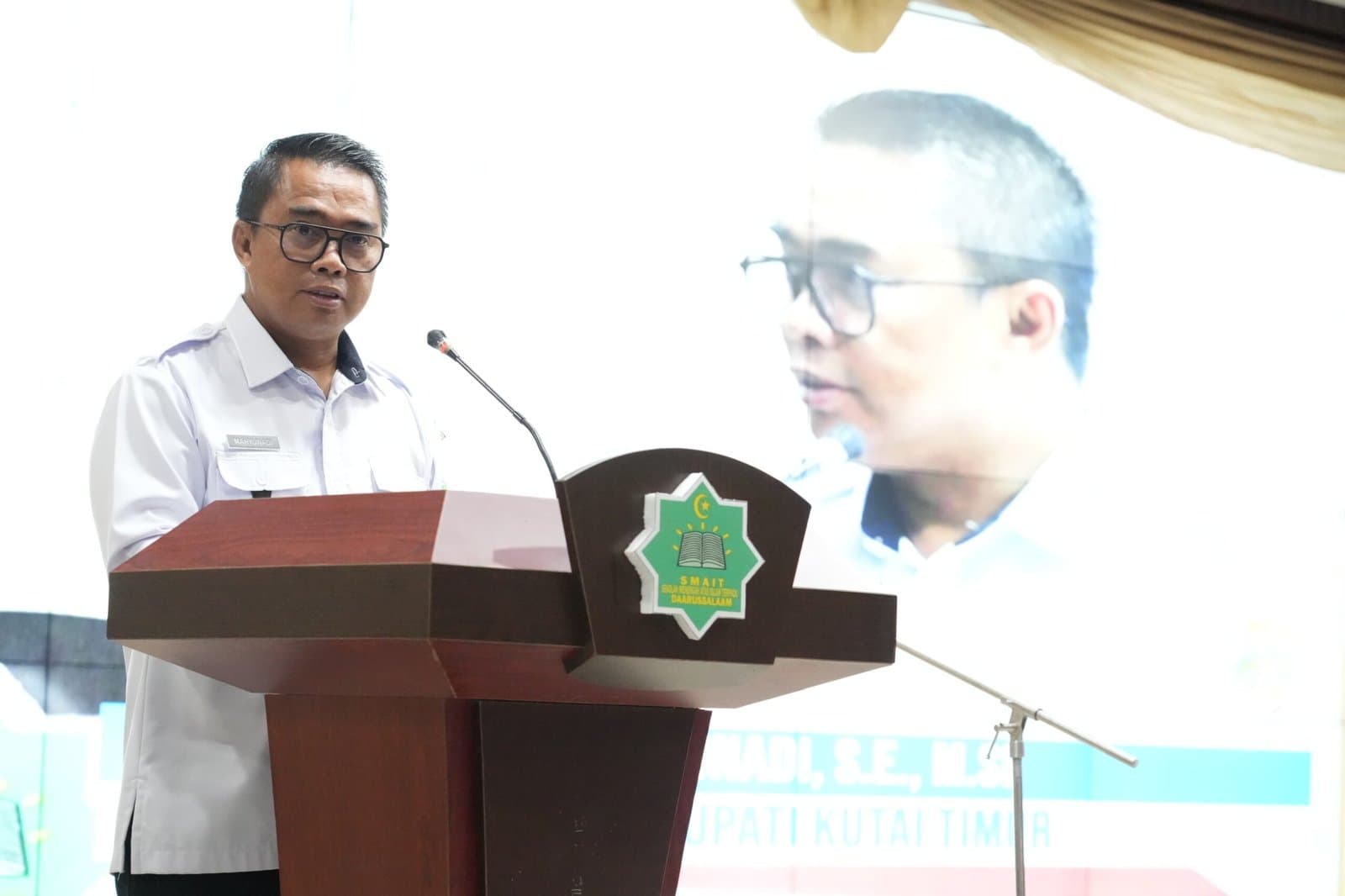Di Haflah Ikhtitam SMAIT Daarussalaam, Pemkab Kutim Siapkan Beragam Beasiswa