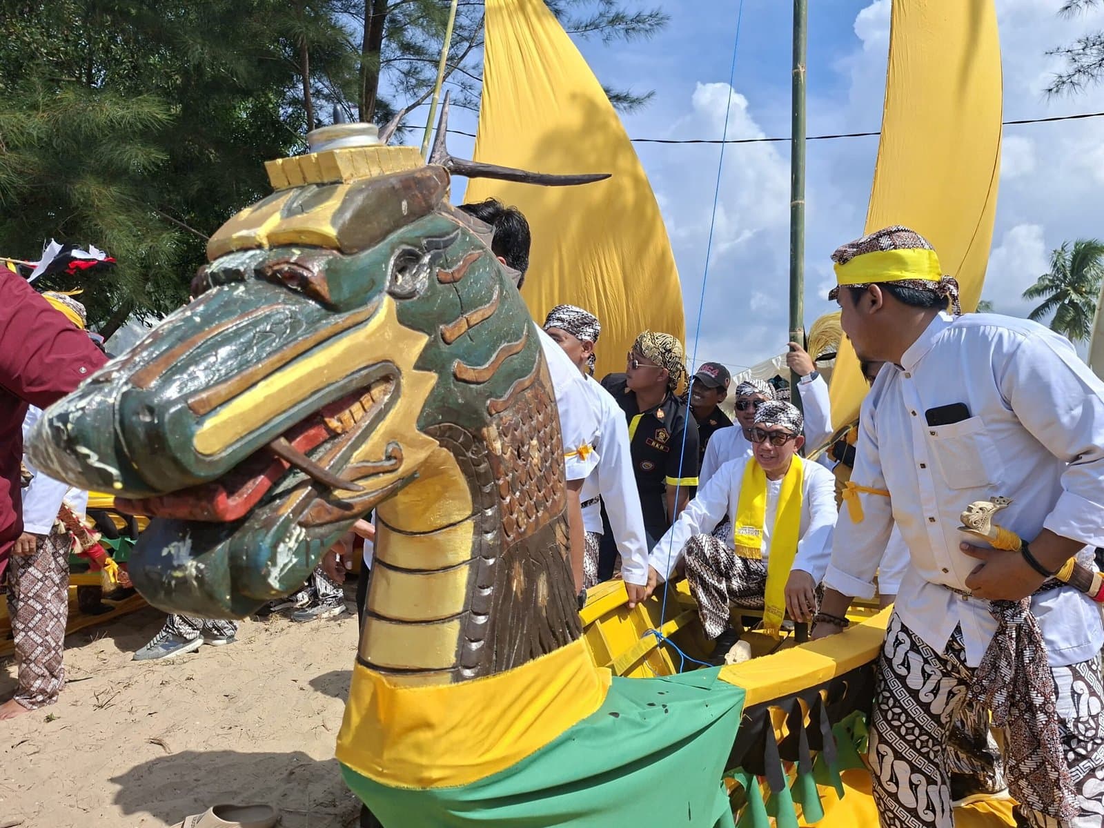 Mengulur Naga Harus Jadi Ikon dan Daya Tarik Wisata Budaya Sekerat
