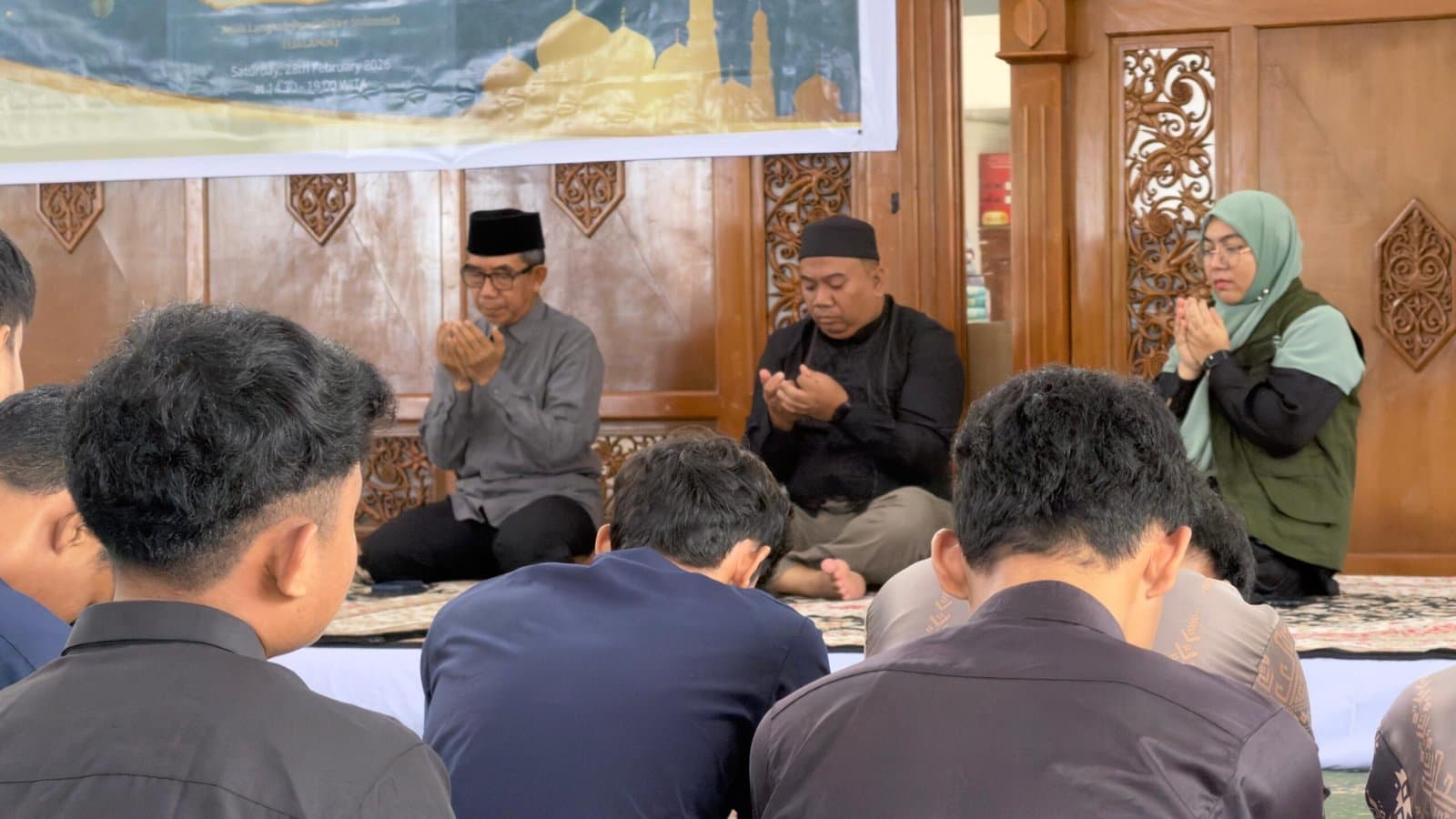 Keteladanan di REV, Ardiansyah jadi Imam Salat Ashar