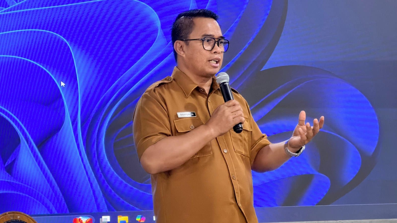 Bedah Buku Inisiasi Hijabers Kutim, Penguatan Peran Perempuan dan Keimanan