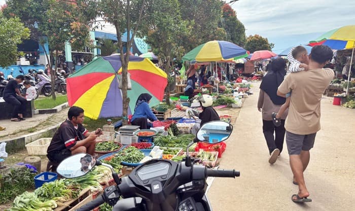"Pasar Tumpah" di Kutim Bikin Macet, Kapan Ditertibkan?