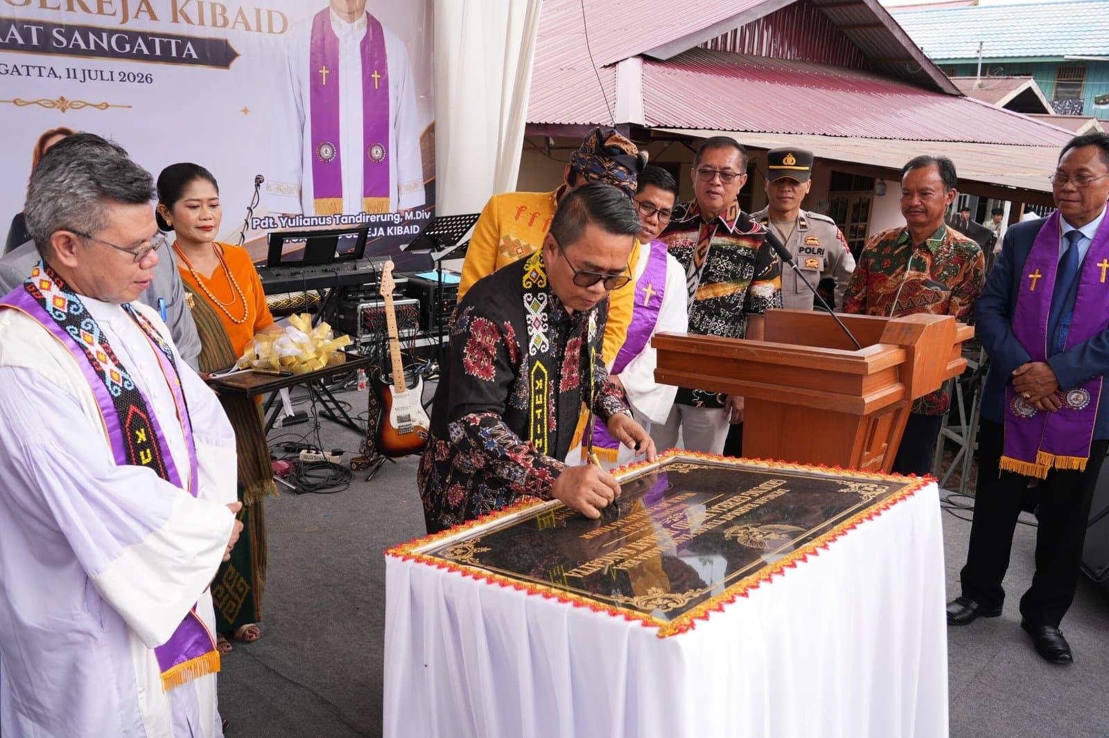 Resmikan Gereja KIBAID, Mahyunadi Tegaskan Dukungan Pemerintah untuk Pembangunan SDM