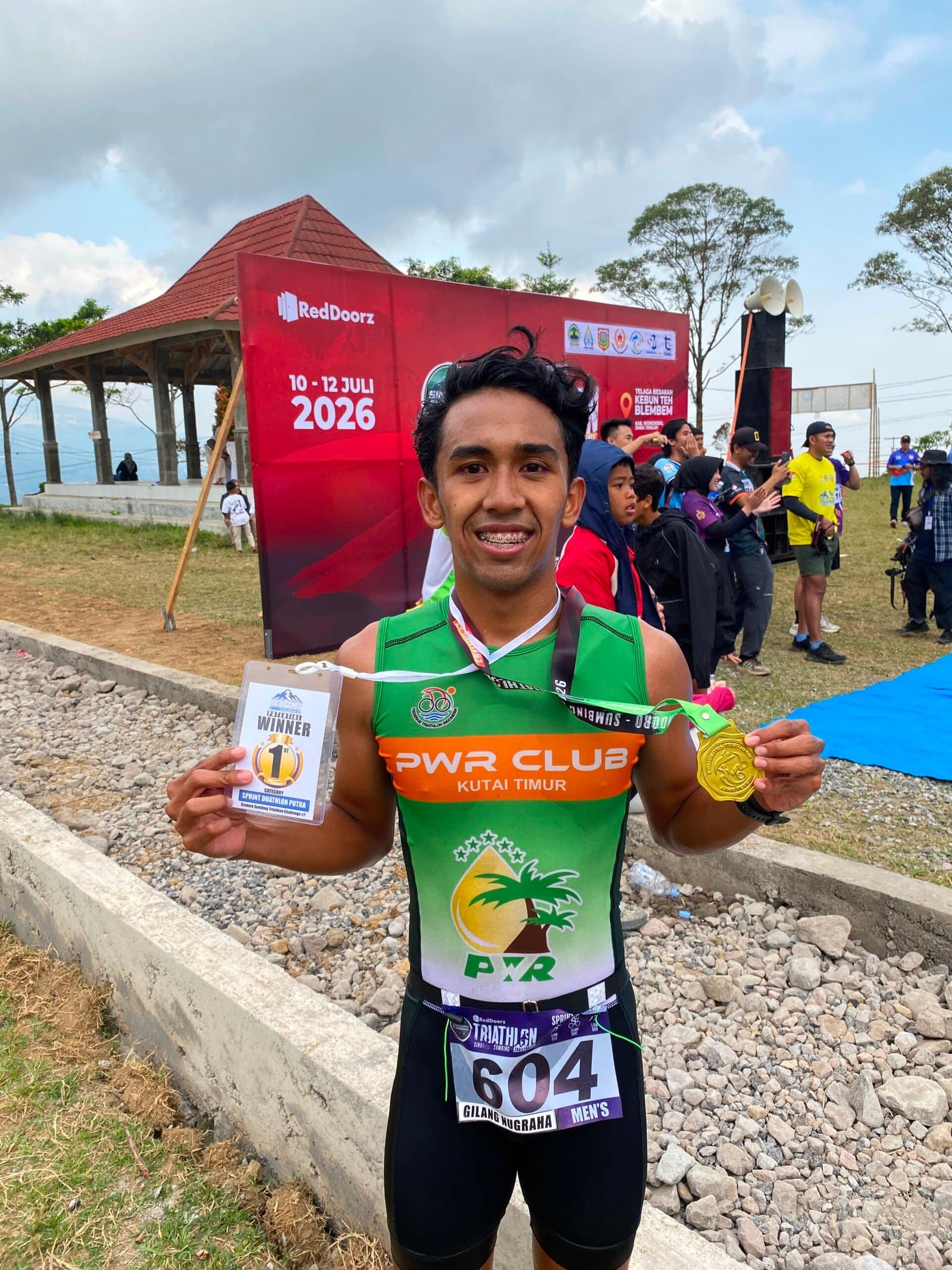Atlet Kutim Raih Juara 1 di Sindoro Sumbing International Triathlon Challenge