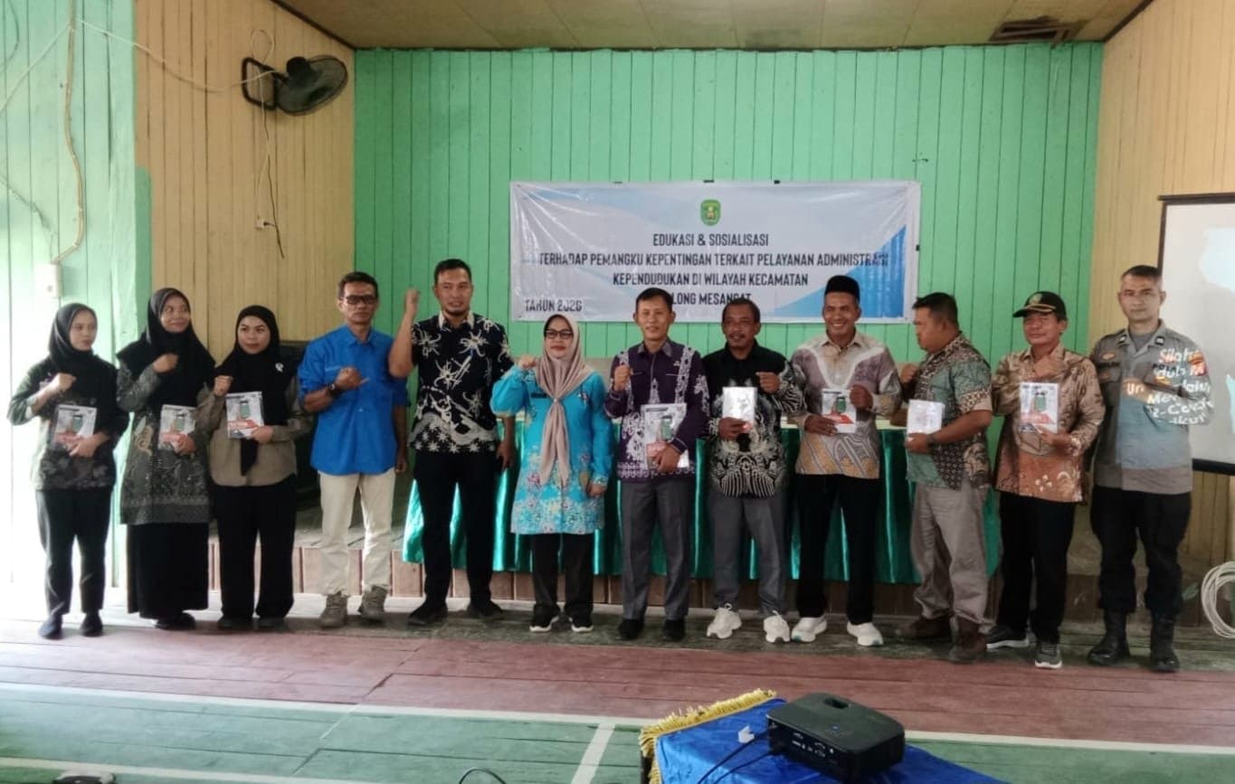 Dekatkan Pelayanan, Disdukcapil Kutim Sosialisasi Adminduk di Long Mesangat