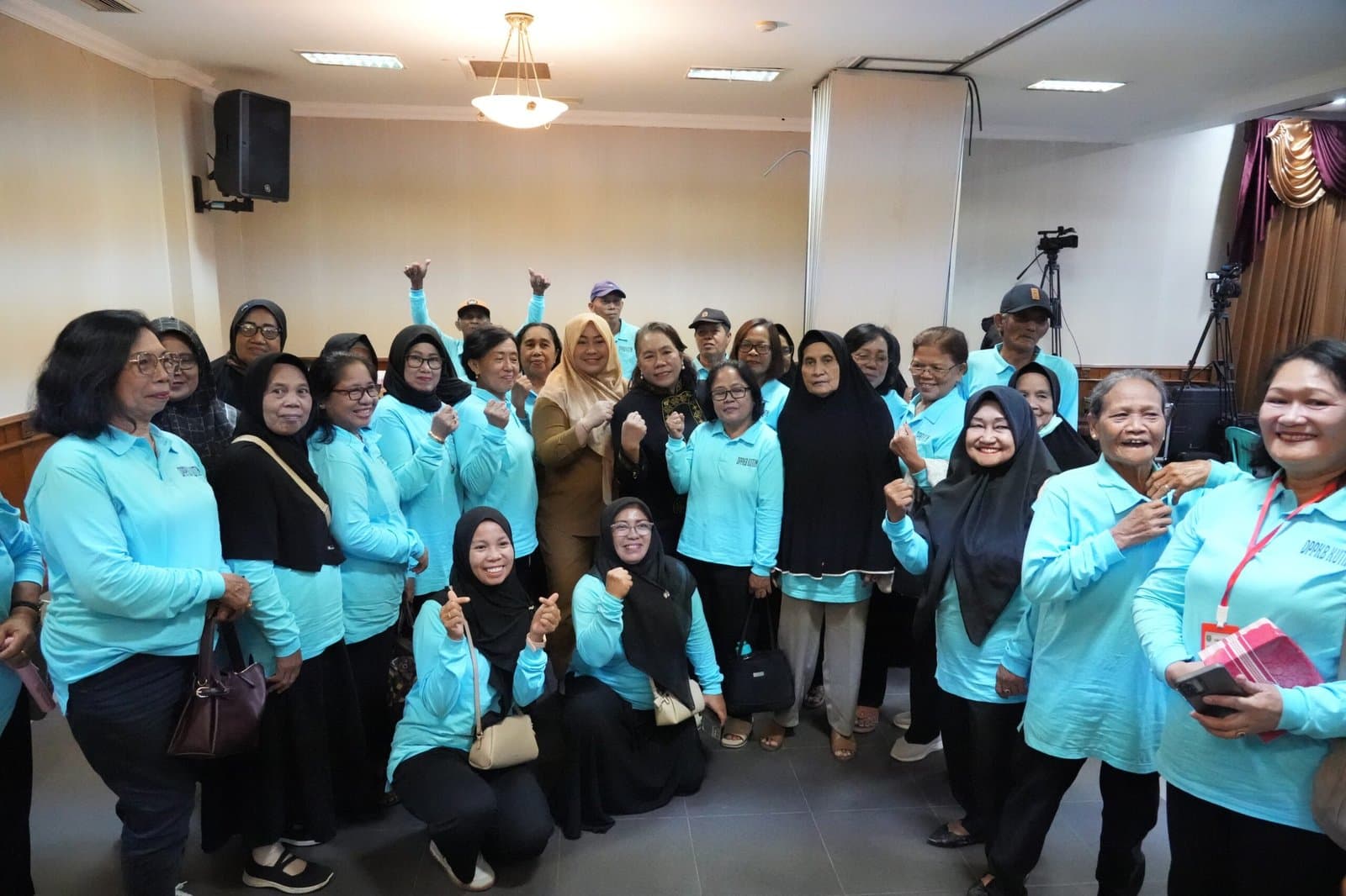 Singa Gembara Dukung Penuh Sekolah Lansia, Harapkan Produktif dan Mandiri