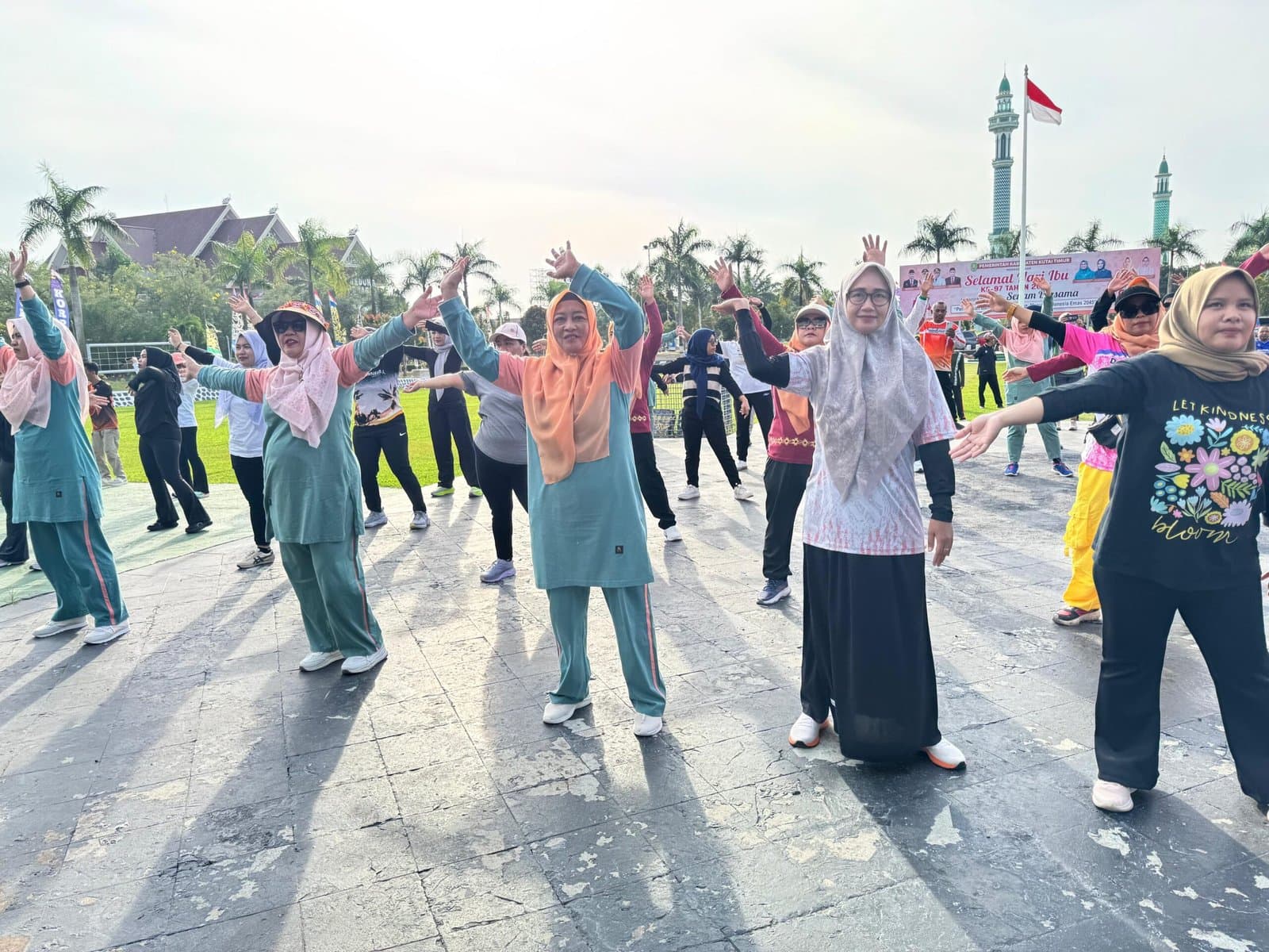 Senam Rutin DWP Kutim, Merawat Kebugaran dan Solidaritas ASN