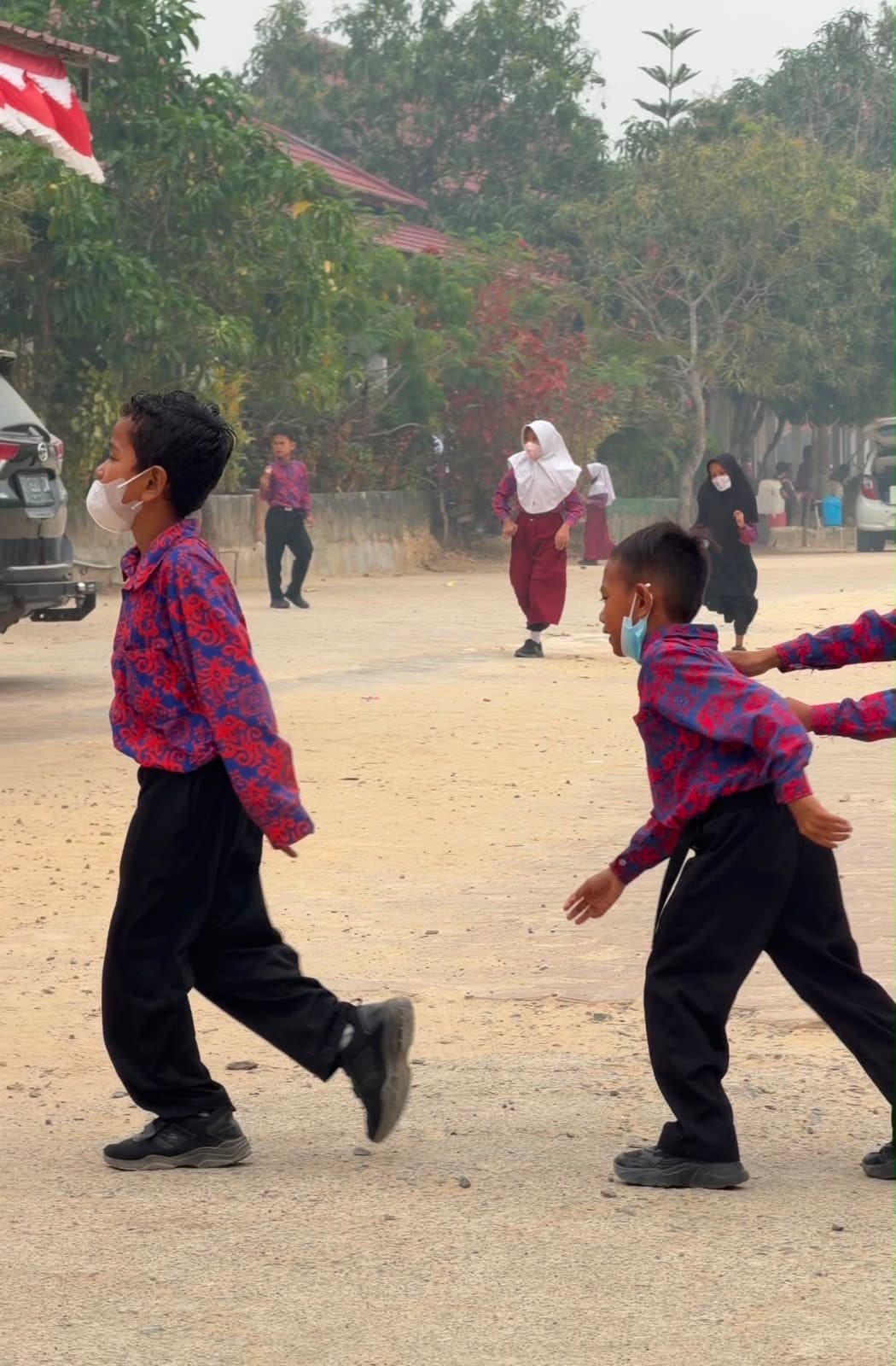 Kabut Asap, Paksa Bupati Minta Sekolah Kutim Beralih ke Rumah
