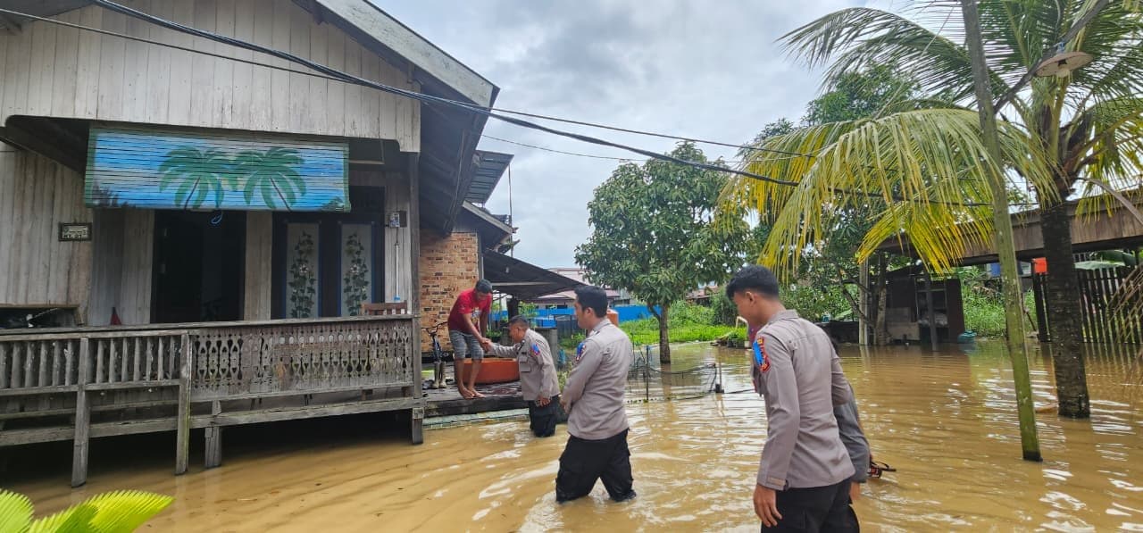 Banjir Sangatta, Kapolres Kutim Ingatkan Ancaman Buaya dan Ular