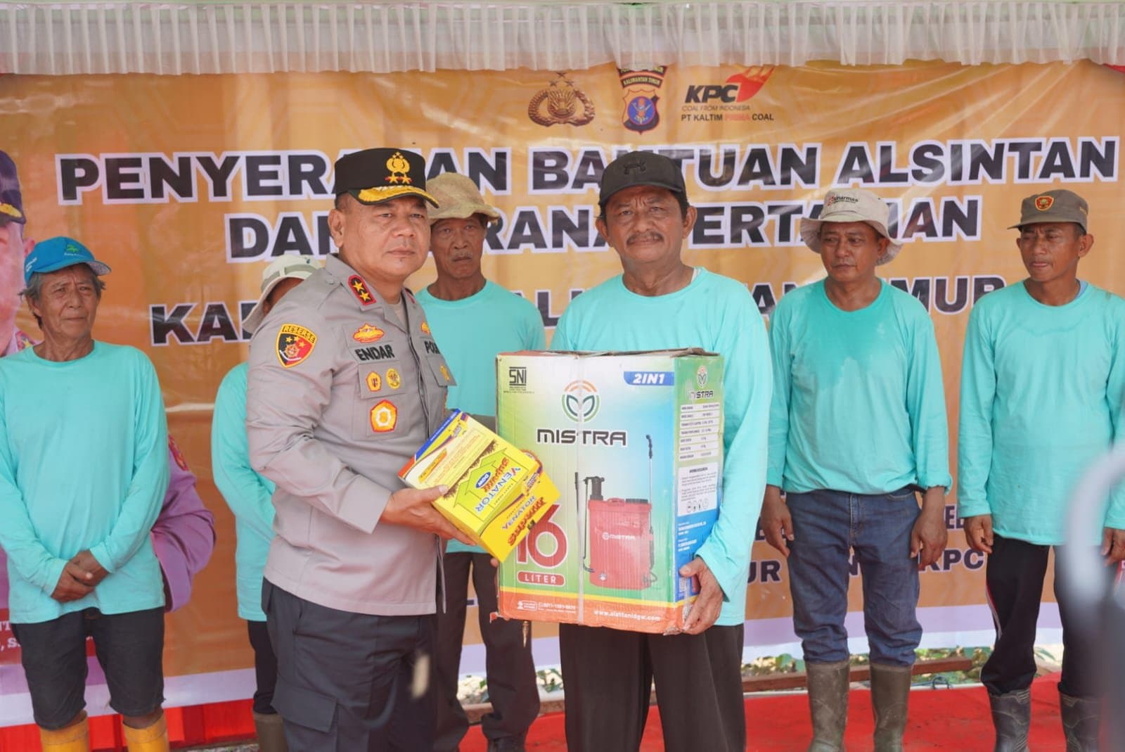 Bantuan Polda Kaltim Perkuat Petani Eks Tambang di Kutim