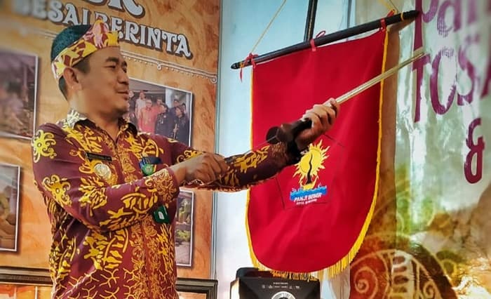 Maryono, Lurah Satimpo Bontang yang Aktif Lestarikan Budaya lewat Panji Beber