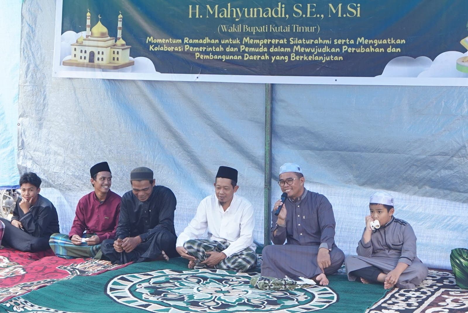 Dialog Senja Teluk Kaba, Generasi Kutim Harus Cerdas, Berahlak dan Kuat Bekerja