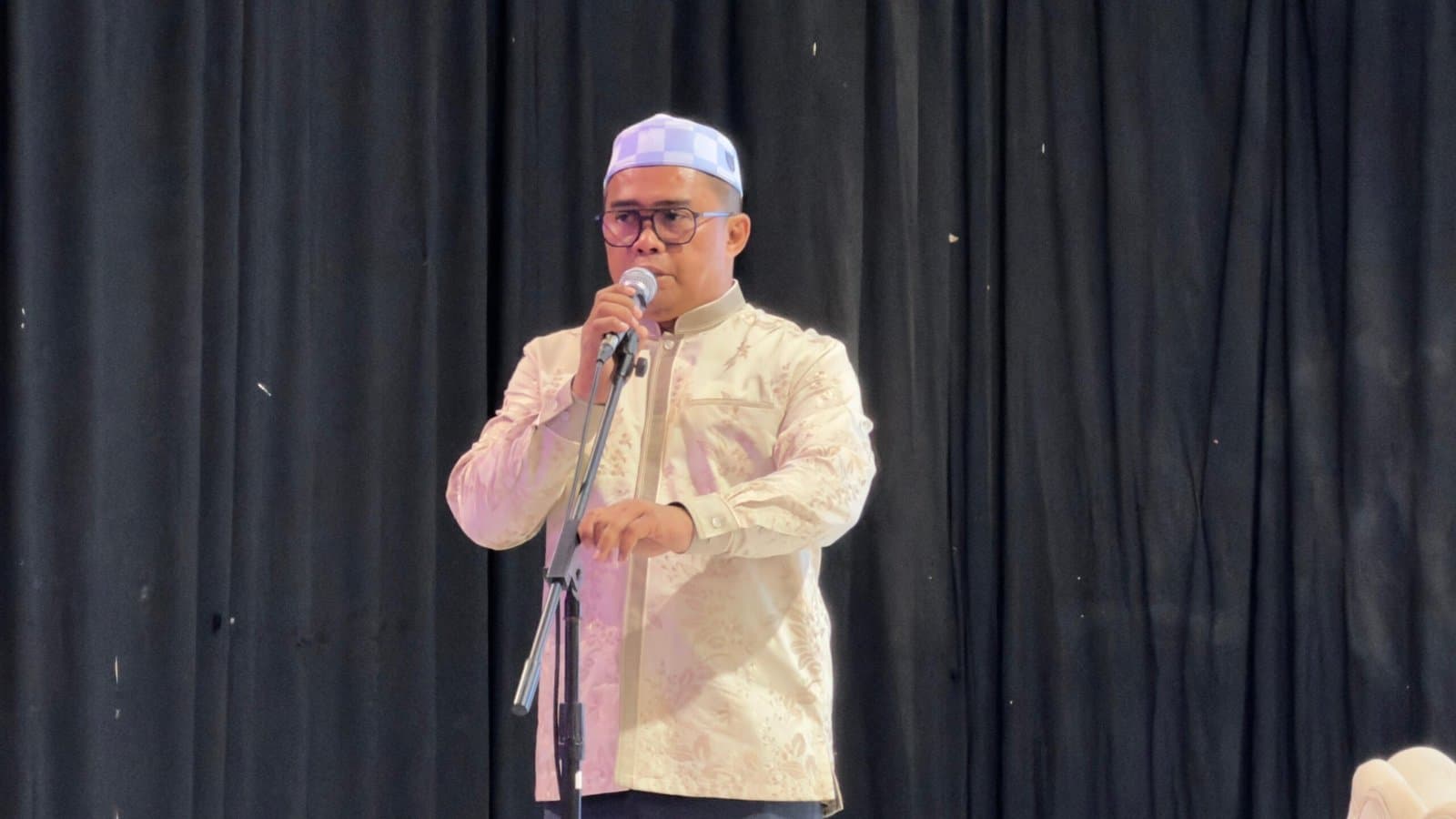 Pemkab Kutim Apresiasi Hanan Attaki, Tularkan Literasi Spiritual ke Generasi Muda