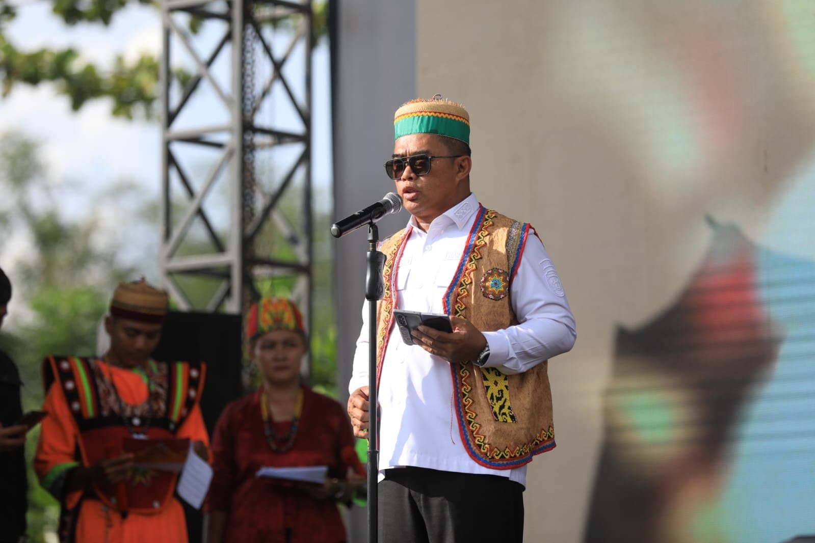 Lom Plai, Tantangan Swasembada Pangan dan Semangat Pariwisata Wehea